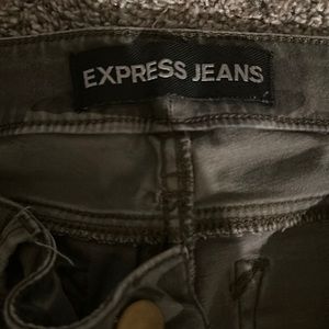 Express ankle cropped camo jeggings